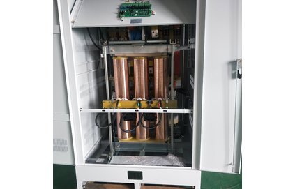 三相交流補償式穩壓器